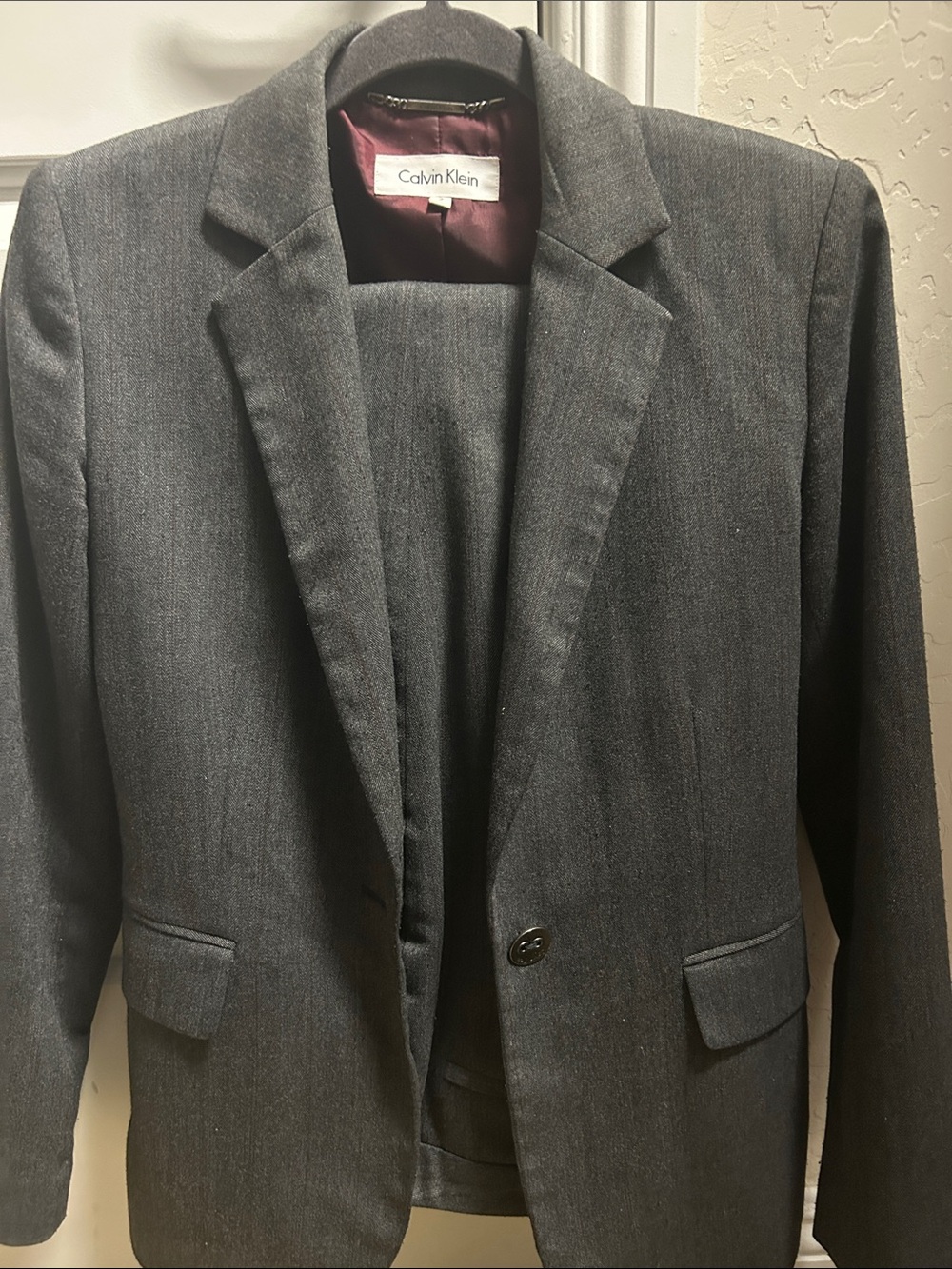 Calvin Klein Women’s Charcoal Gray One-Button Suit